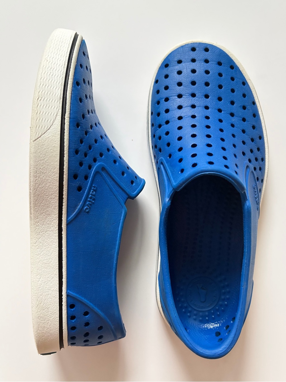 Native Shoes style Miles. Size: 1. Royal blue with white sole